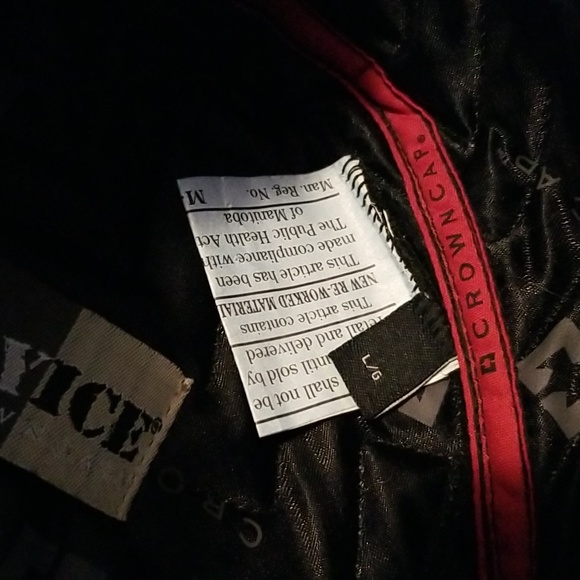 Crown Cap Racoon Fur Hat - Picture 13 of 14